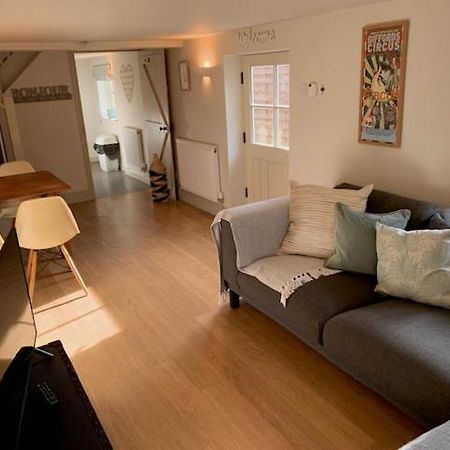 The Studio Villa Ashton Keynes Exterior foto