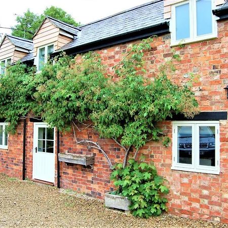 The Studio Villa Ashton Keynes Exterior foto